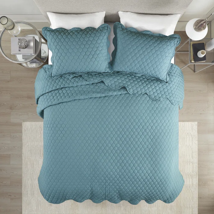 Teal King Reversible Microfiber Quilt Set with Scallop Edges
