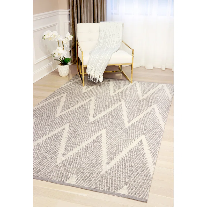 Contemporary Chevron Hand-Woven Cotton Rug, 5' x 8', Gray