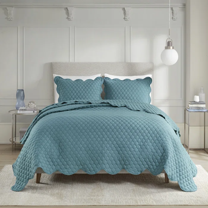 Teal King Reversible Microfiber Quilt Set with Scallop Edges